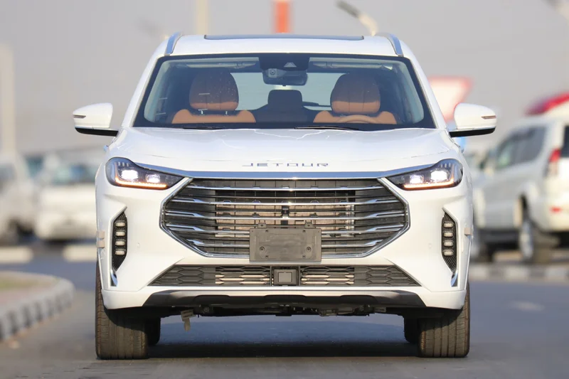X70 PLUS 1.6T LUX 7 مقاعد 202562933685462403112