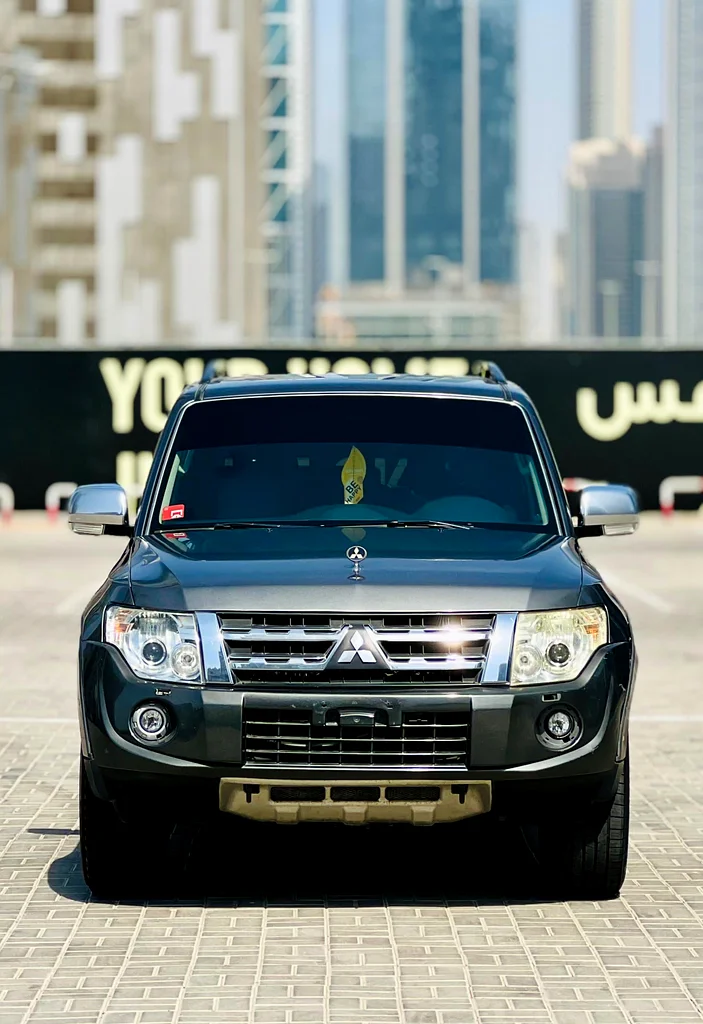 2013 MITSUBISHI PAJERO GCC SPECS IN EXCELLENT CONDITION63152750040194111