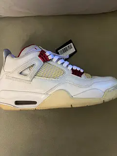Jordan 4 metallic red used 9.5 US / 43 EU | dubizzle