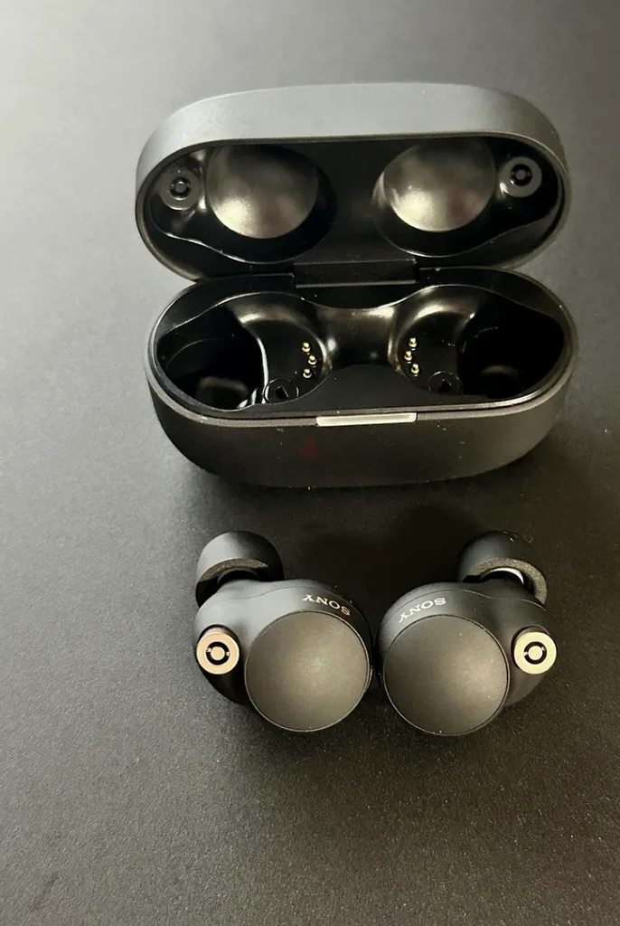 Sony WF-1000XM4 Earbuds63221856548609111