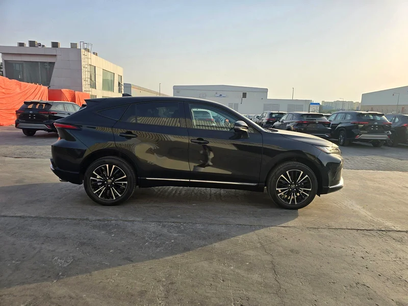تويوتا فينزا 2.0 ناقل حركة متغير باستمرار 2WD إصدار بريميوم 202463147207395330113