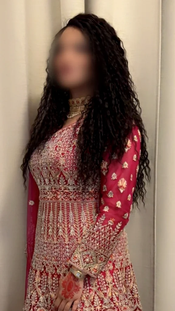Long, curly, thick synthetic hair wig / Dark Brown632331287622411110