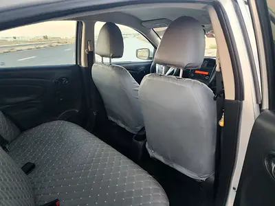 2018 Nissan VERSA 照片 9
