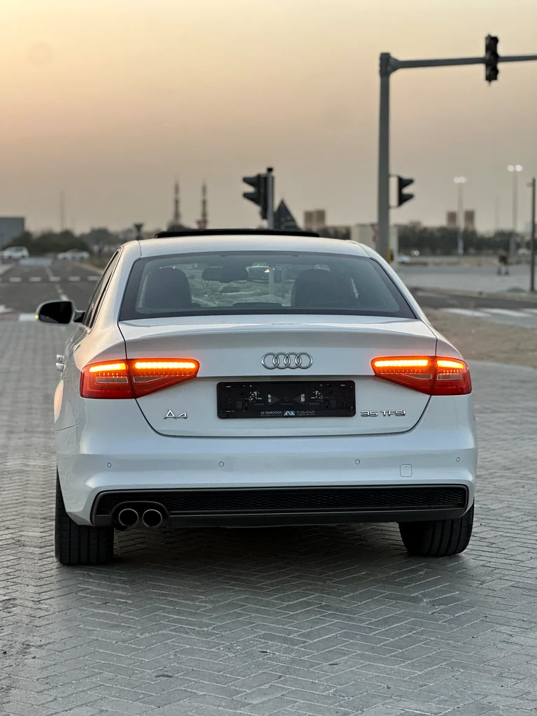 Audi A4 S-Line Top of range GCC أودي خليجي63168027122434114