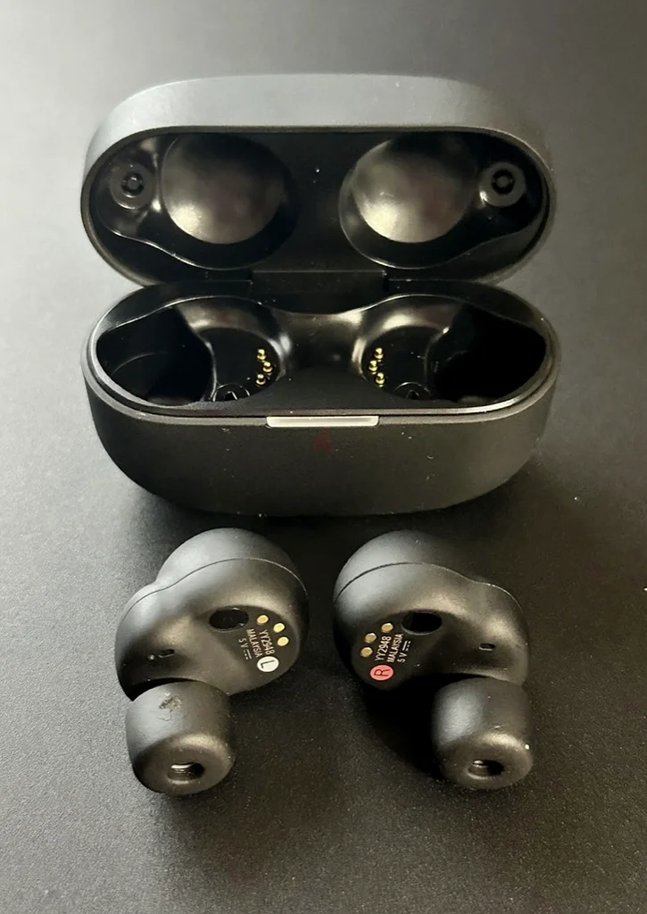 Sony WF-1000XM4 Earbuds63221856548609110