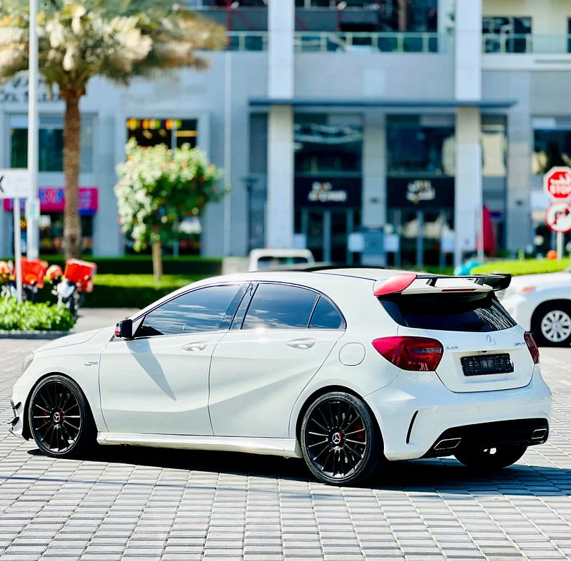 MERCEDES-BENZ A45 AMG 4MATIC GCC SPECS بحالة ممتازة 201462932674871682114