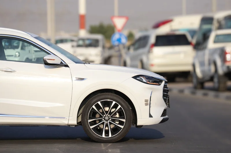 X70 PLUS 1.6T LUX 7 مقاعد 202562933685462403114