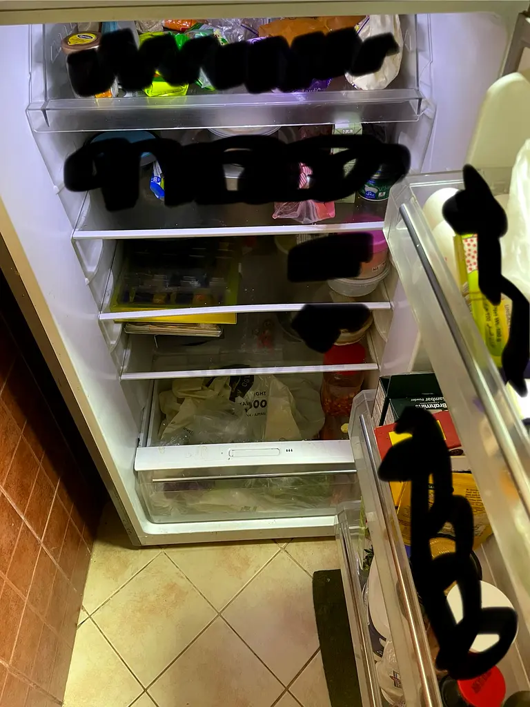 Refrigerator