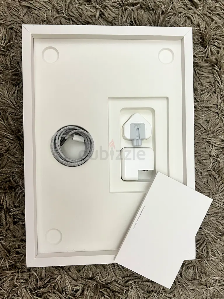 Apple MacBook Air M3 15inch63254995329795113