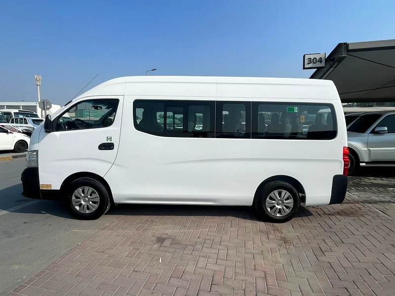 2021 Nissan Urvan Passengers63148649118466113