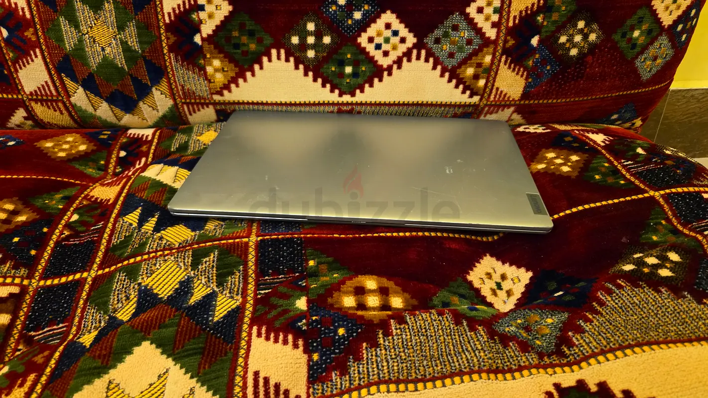 Lenovo ideapad 163256075540610112