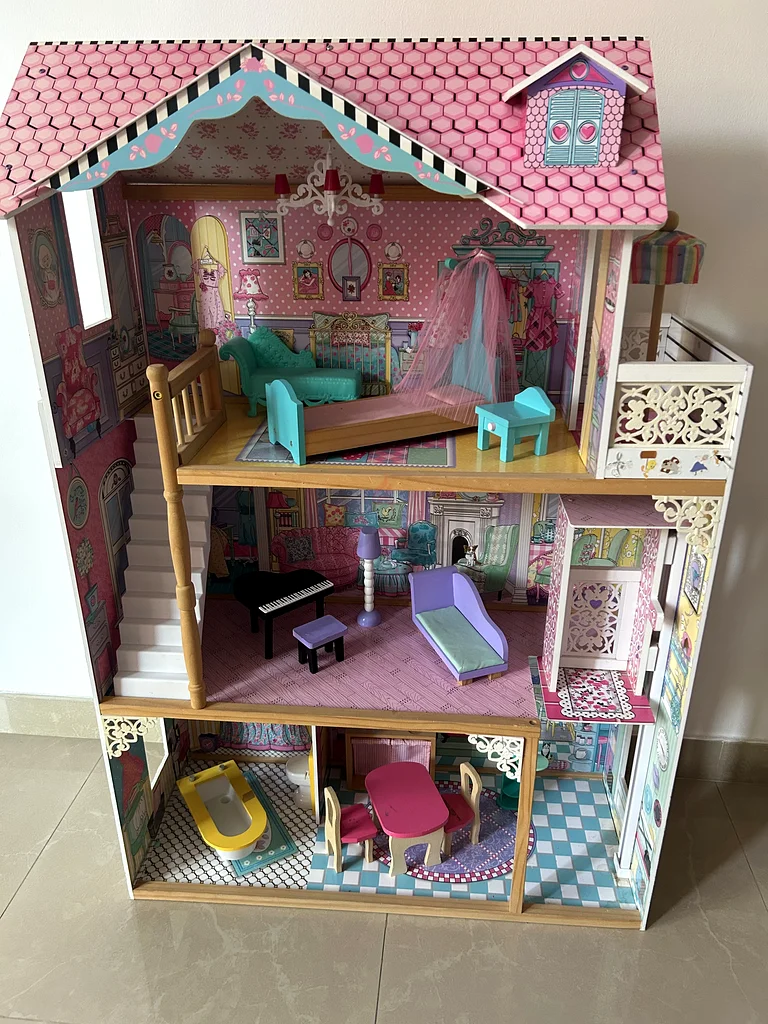 Doll house for sale63194599192577111
