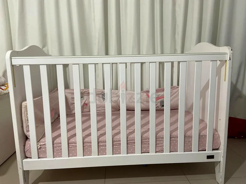 Baby Crib with mattress for Sale63206878134913113
