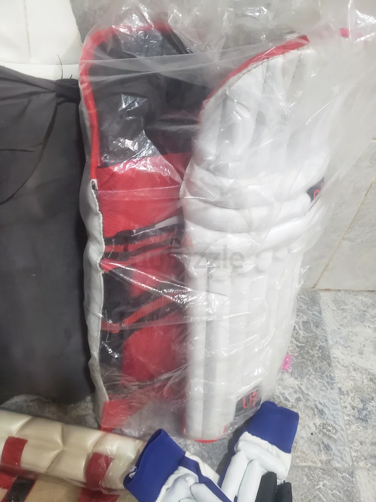 Complete Set of High-Quality Cricket Protective Gear!63247758958723112