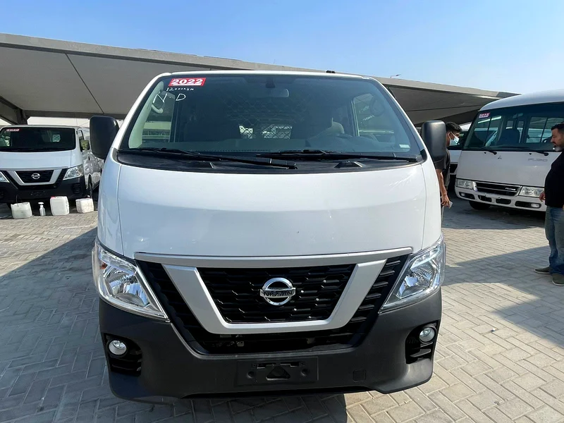 2022 Nissan Urvan Cargo Automatic63157885340290111