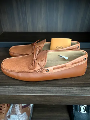 Tod’s Men’s Driving Loafers Shoes (Size 9)