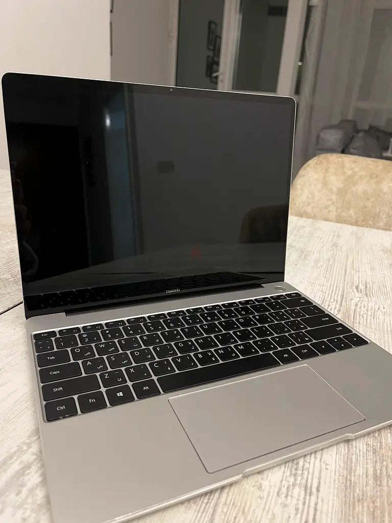 Huawei MateBook 13 laptop63257635829891111