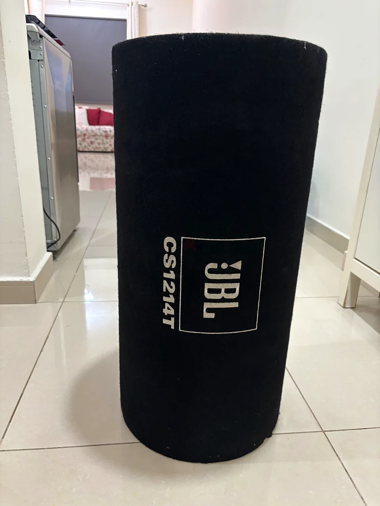 مكبر صوت JBL بقوة 1000 واط للبيع63260734583939110