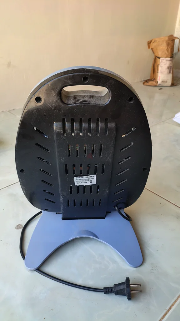 Portable Halogen Heater in Mint Condition63255541221762111