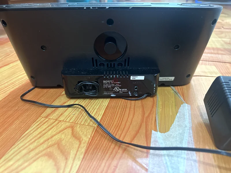 Sony IPod Docking Speaker and Alarm Clock 110 Volt63262938169473113