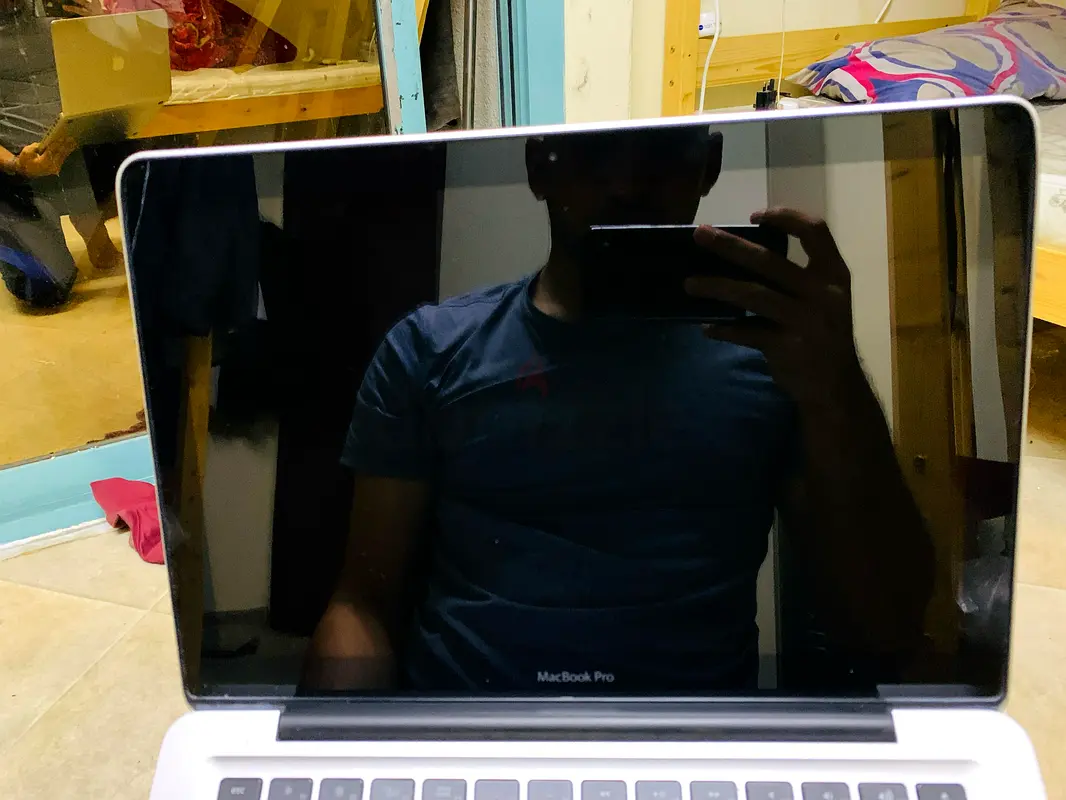 Apple MacBook Pro - Sleek  Powerful!63256604159491111
