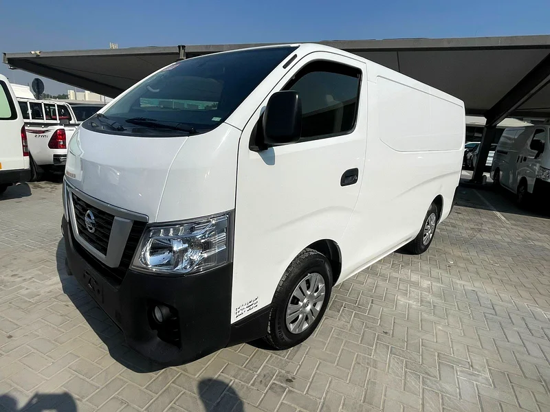 2022 Nissan Urvan Cargo Automatic63157885340290112