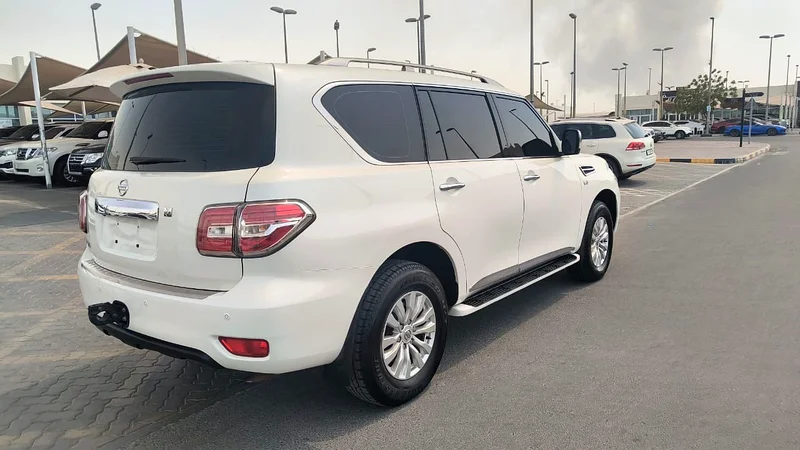 Nissan patrol se platinum63157442562307114