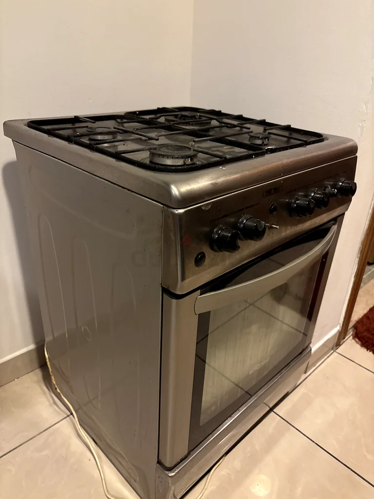 Cooking range63168524577666112