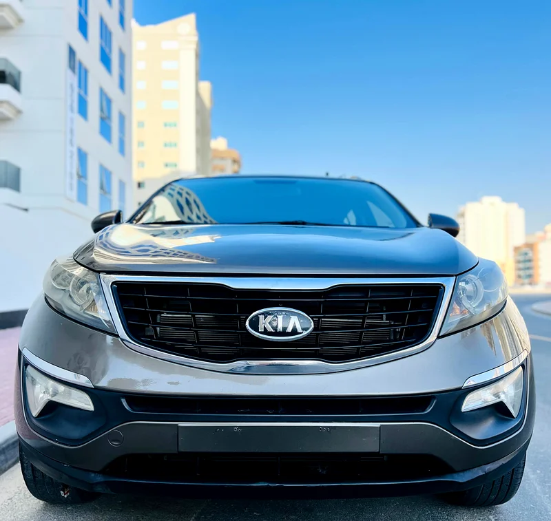 A Very Clean And Beautiful KIA SPORTAGE 2015 GREY GCC WITH CRUISE CONTROL REF. 735263172198716545112