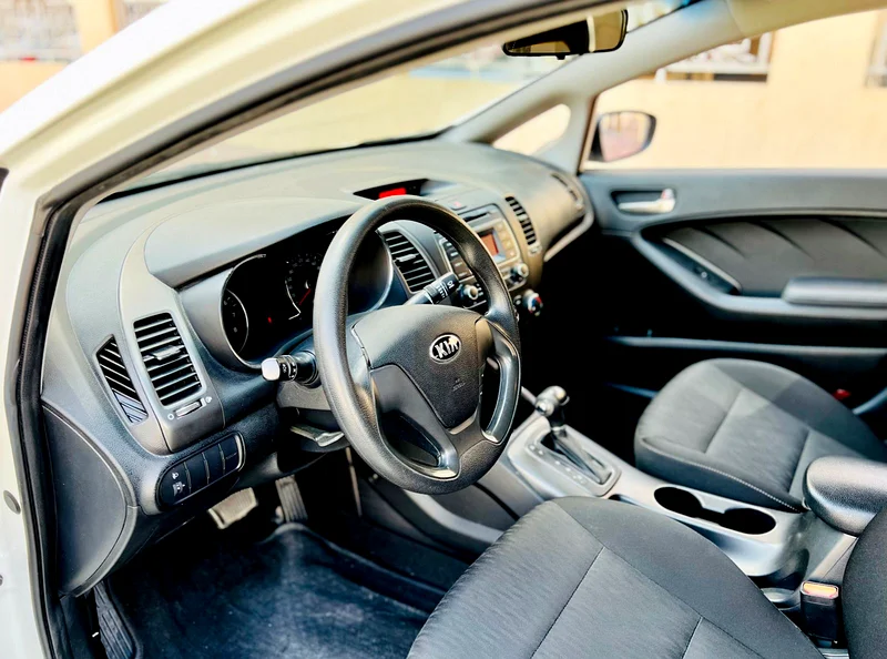 KIA CERATO 2016 MODEL WHITE GCC SPECS LESS KM REF.605563224789100034114