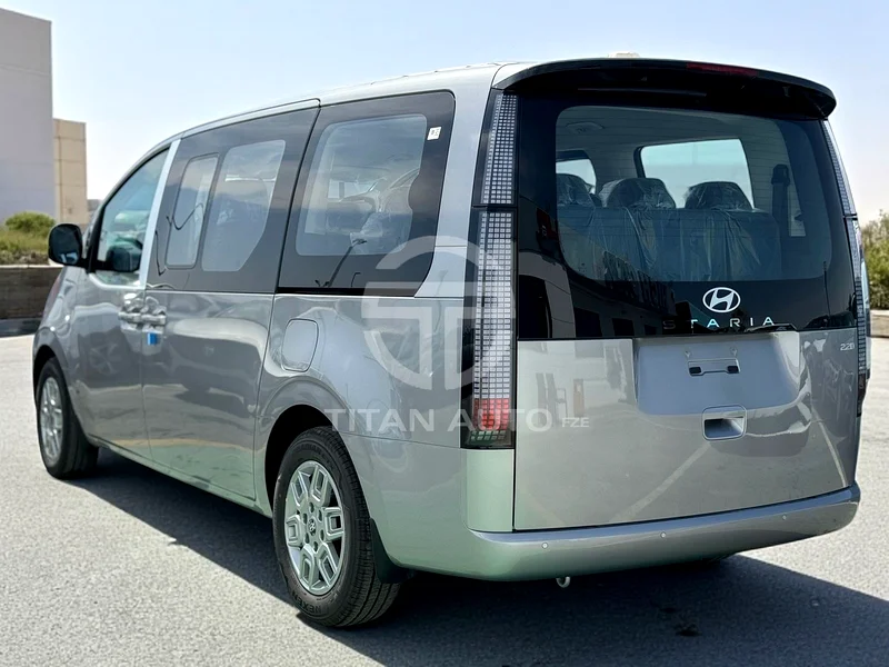 HYUNDAI STARIA DSL 2.2 S550 SILVER 202563171299231235113