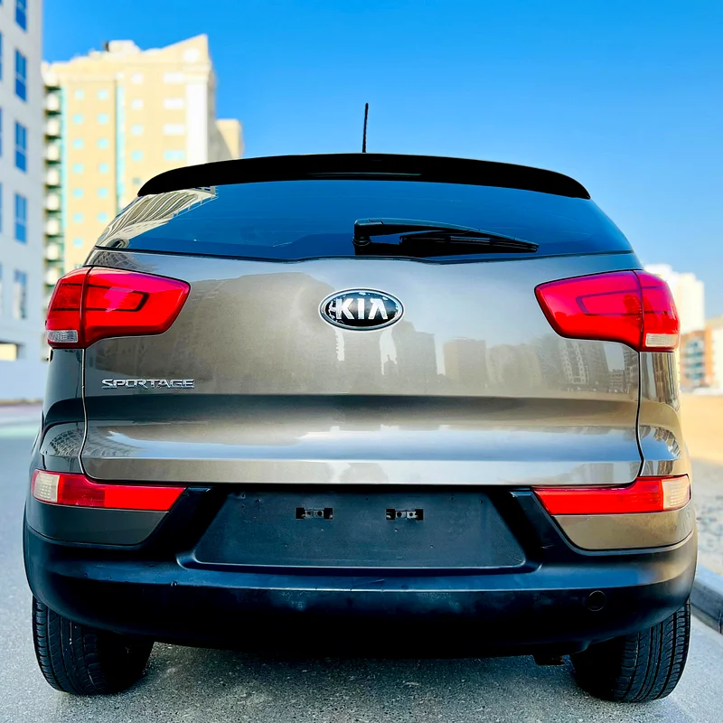 A Very Clean And Beautiful KIA SPORTAGE 2015 GREY GCC WITH CRUISE CONTROL REF. 735263172198716545113