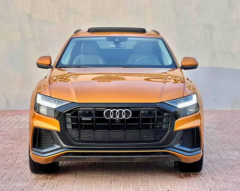 Audi Q8 Prestige 2019, clean title, no paint or accidents, in agency condition63150948130049111