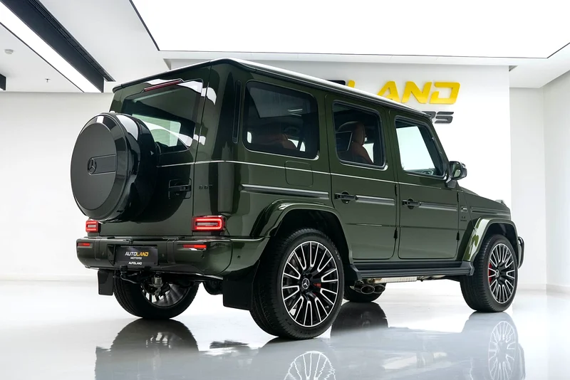 2025 MERCEDES BENZ G63 AMG. GCC. FLL CARBON. DOUBLE NIGHT PACKAGE. MAIN DEALER WARRANTY AND SERVICE63161526473858111