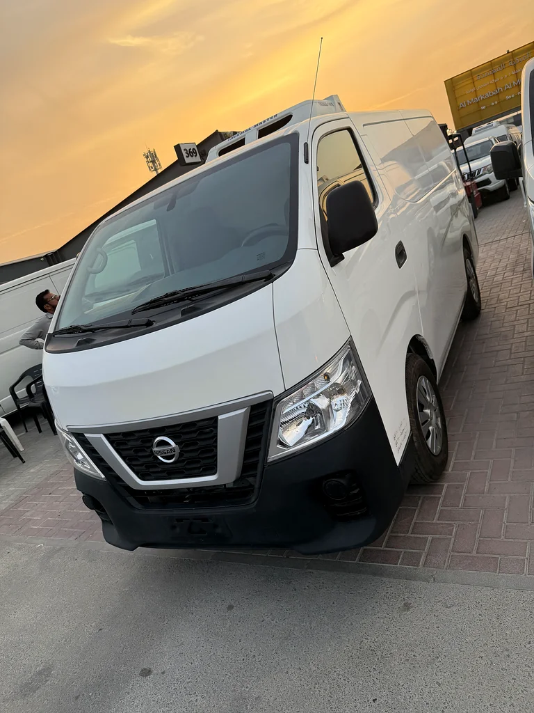 Nissan Urvan chiller SR 2022 Model Low Millage accident Free Excellent Condition63166627893251112