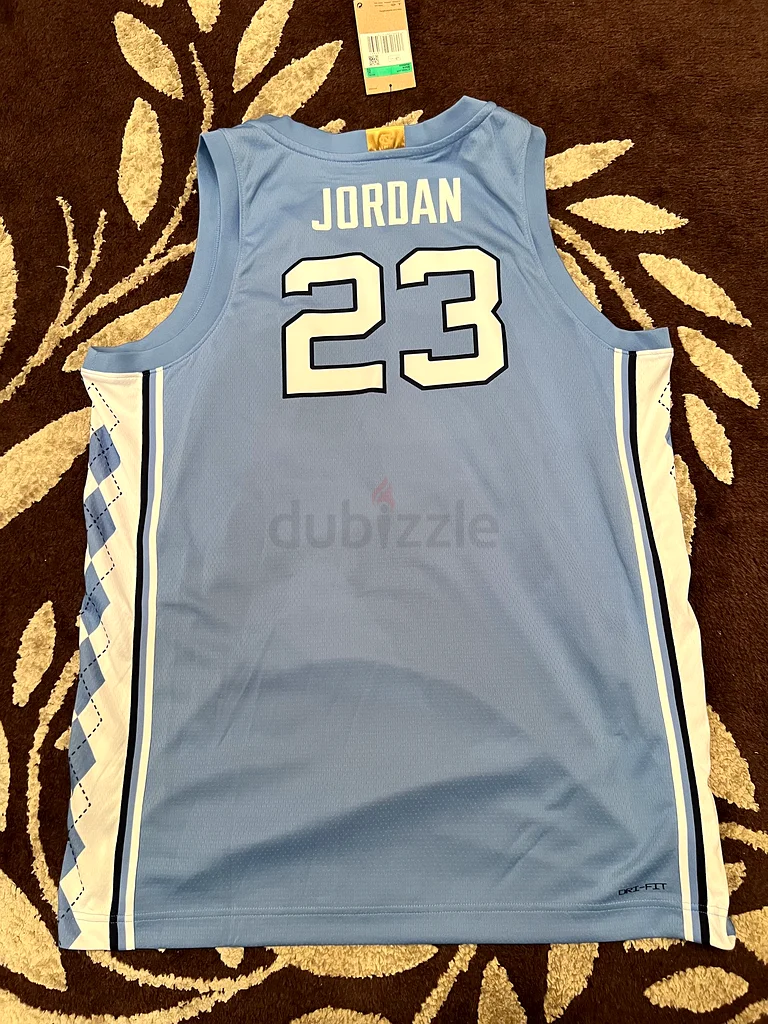 قميص Air Jordan UNC رقم 23 مقاس XL معروض للبيع63236617982466111