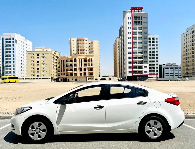 KIA CERATO 2016 MODEL WHITE GCC SPECS LESS KM REF.605563224789100034111
