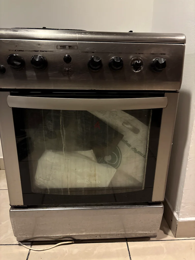 Cooking range63168524577666111