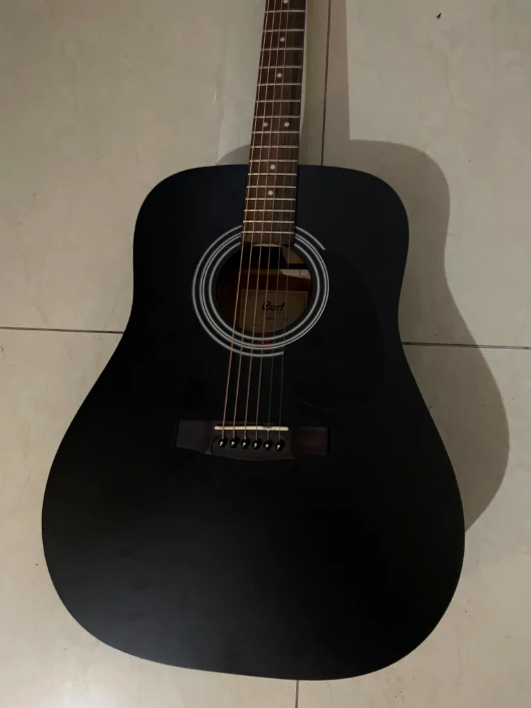 لبيع جيتار كورت الصوتي AD81063174325057794111