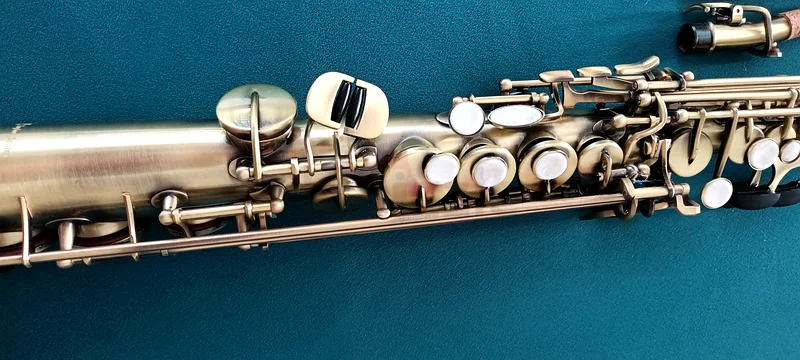 Professional Saxophone for Sale - Perfect for Musicians!63227805027459112