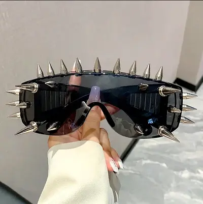 Edgy Spiked Sunglasses - Make a Bold Statement!
