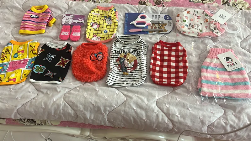 Pet clothes for sale629306499123211116