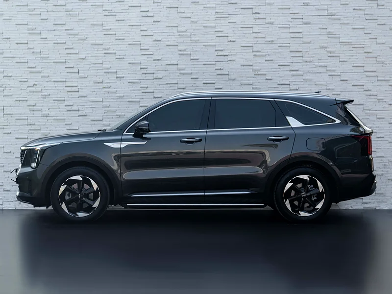 KIA SORENTO • OFFICIAL 5 YEARS AL MAJID MOTORS WARRANTY63151398218243114