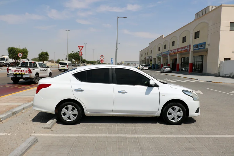 Nissan Sunny 1.5 SV 201963148167573634111