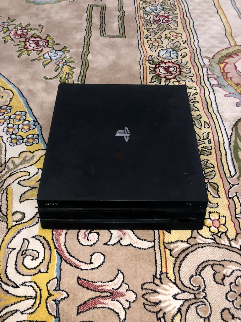 Sony 4 Pro for sale in Abu Dhabi for 800632288307961621127