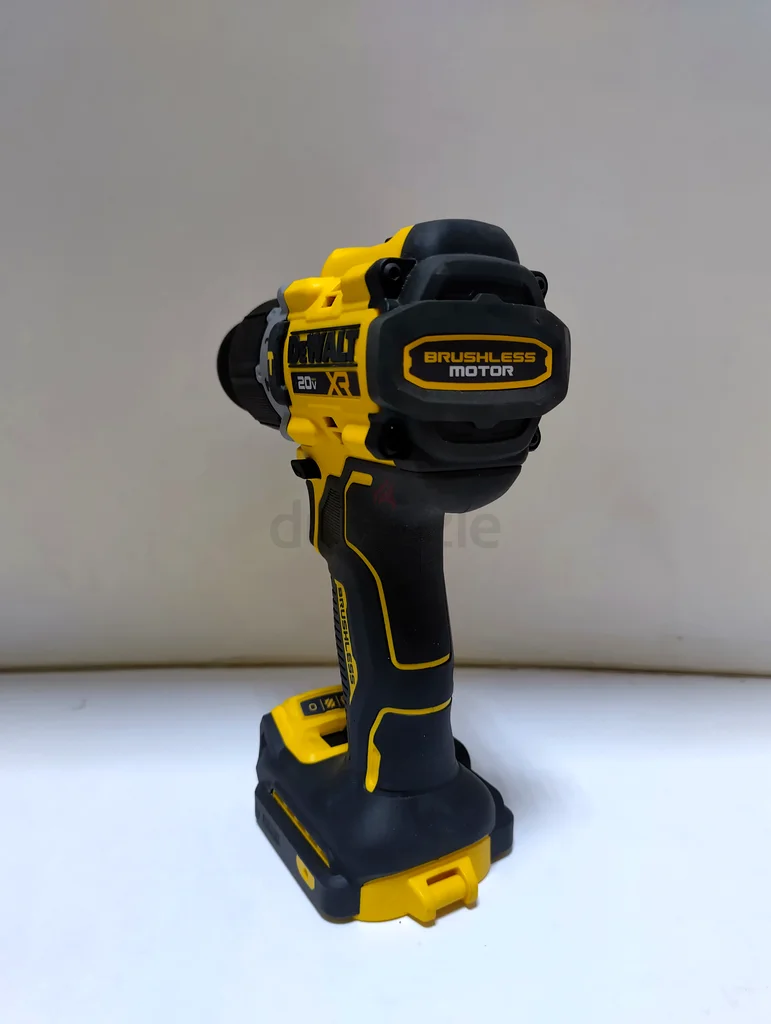 مثقاب ديوالت الكهربائي المطرقي بدون فرشاة كهربائية، بجهد ١٨ فولت63220826371585111