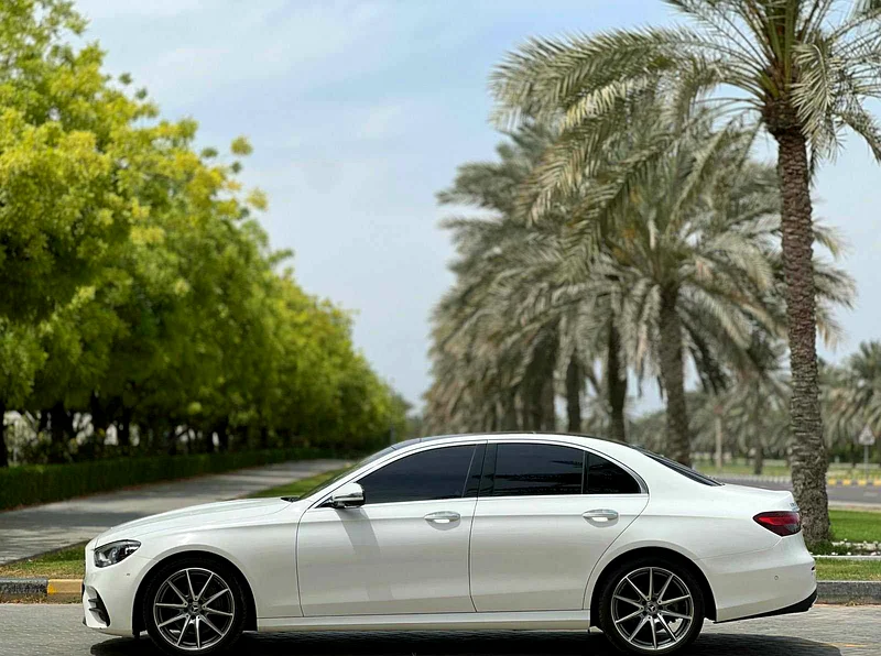 Mercedes E30063161067539331113