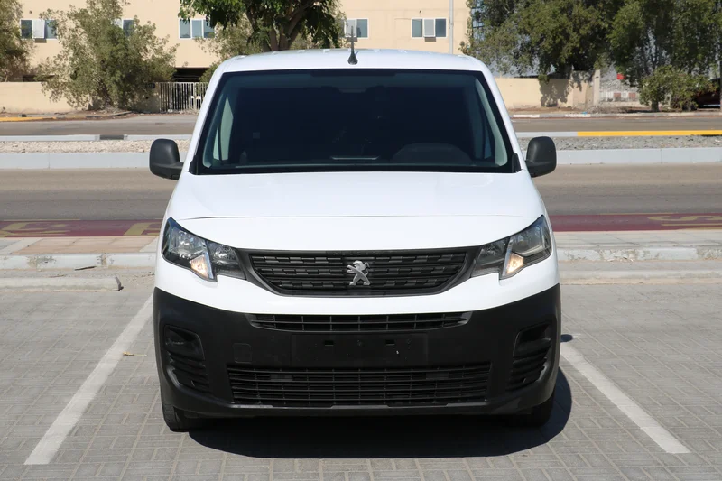 Peugeot Partner 1.6L long Van Cargo Free Accident 2021 بدون حوادث62935671806593111