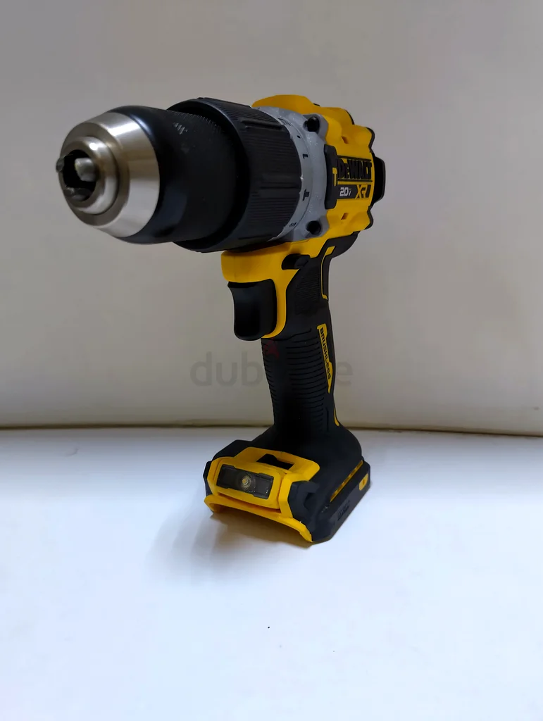 مثقاب ديوالت الكهربائي المطرقي بدون فرشاة كهربائية، بجهد ١٨ فولت63220826371585114