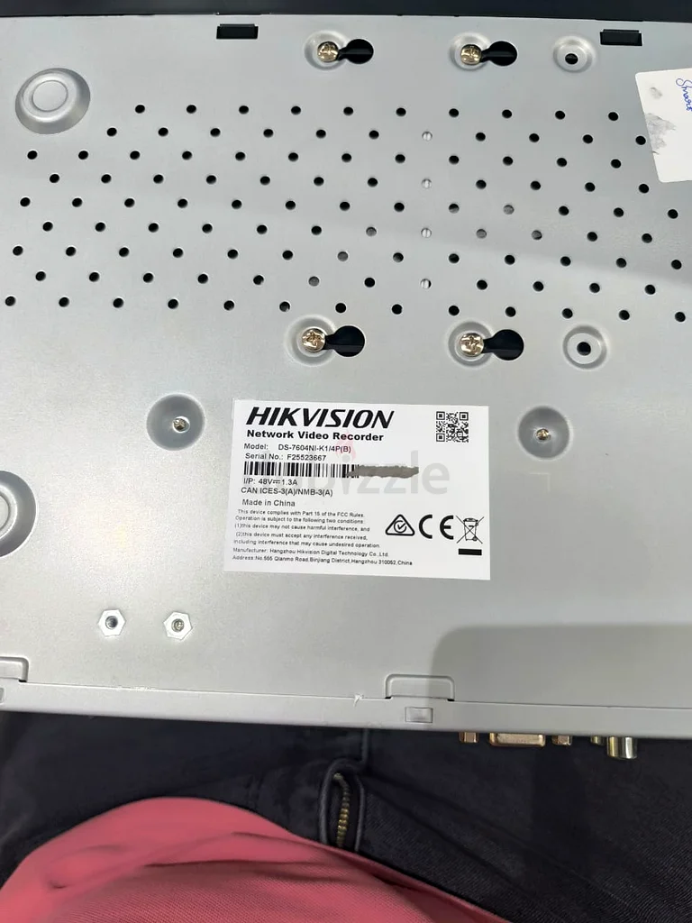 Versatile DVD Player Hikvision DS-7604NI-K1/4P(B)63262397612930112